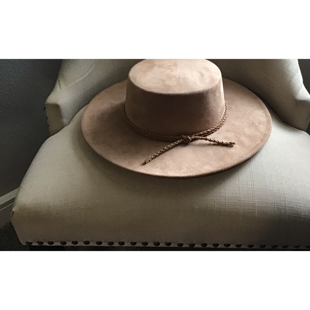 Women’s Hat